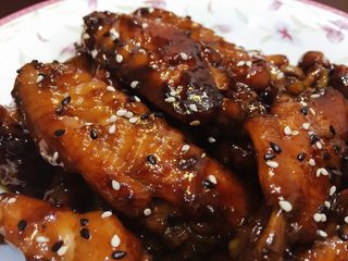 14、芝香可乐鸡翅,来个特写镜头开饭啦……嘿嘿