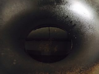 18、宫保鸡丁,锅里留葱姜干辣油