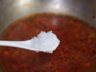 10、麻婆豆腐,加入一大勺白糖调味