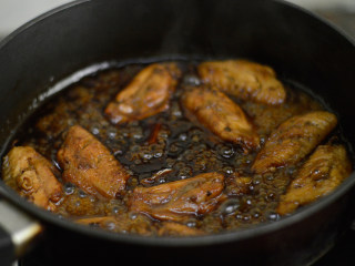 12、可乐鸡翅,最后大火收汁至浓稠即可