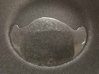 4、花式摆盘,鲜甜白灼虾,大火,炒锅倒油。