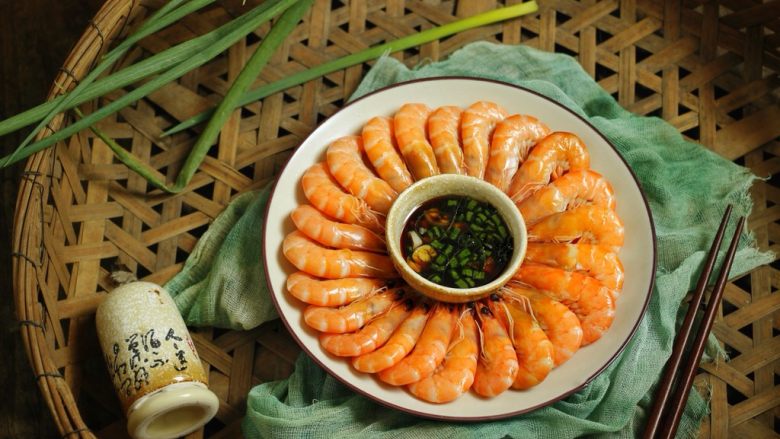 花式摆盘,鲜甜白灼虾