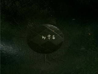 6、红烧牛腩,炒锅烧热,倒入适量植物油再次烧热。