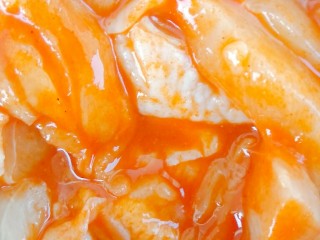 3、鸡米花,腌制60分钟左右