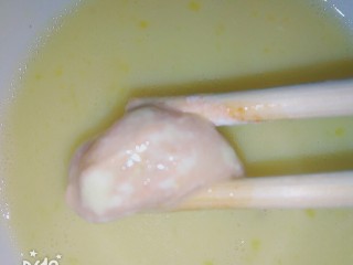 7、鸡米花,蛋液