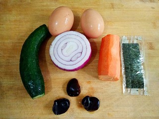 1、厚蛋烧――快手复刻美味,准备食材。