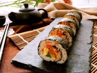 9、快手紫菜包饭,营养又美味哦。