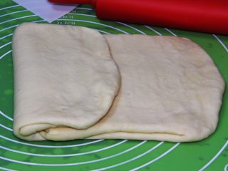 22、起酥面包,左边翻过来。