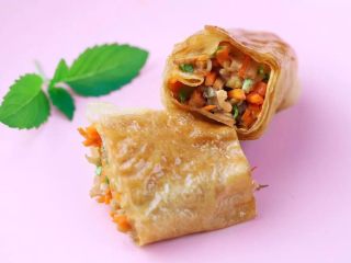 1、有个省事的招做豆腐皮？我好像瘦不下去了……腐皮杂蔬卷,蔬果缤纷 看了稀罕么……
