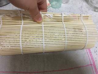 11、糍饭团,卷起