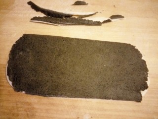 22、招蜂引蝶～花样馒头,两张面片摞起来，切成规则的形状