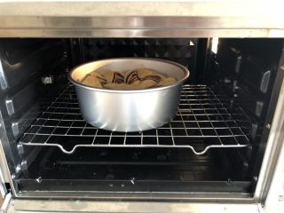 16、圣诞雪花面包,放入提前预热上火160度,下火170度,烤30分钟,中途上色满意以后要加盖锡纸