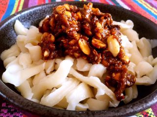 12、#食二星座#花生牛肉酱,牛肉酱拌面