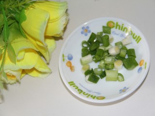 8、土豆泥拌饭,切葱花