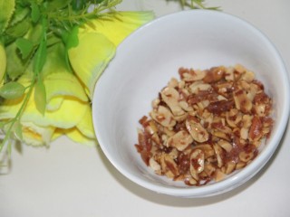 13、土豆泥拌饭,花生米弄碎