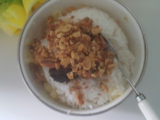 20、土豆泥拌饭,加入花生碎