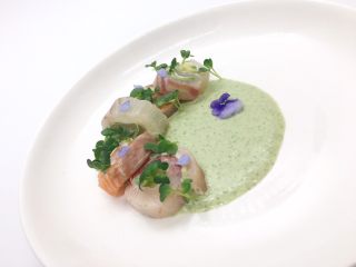 17、鲜鱼，牛油果柠檬奶酪卷佐香菜芥末酱,&nbsp; &nbsp; &nbsp; &nbsp; &nbsp; 然后可以很臭美的拍拍拍了……