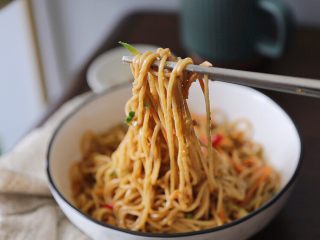 16、麻酱凉面,大口吃起来吧