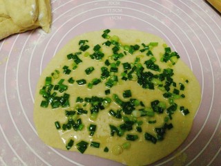 13、早餐+烫面葱油饼,刷上刚才调好的葱油