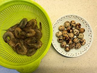 1、虾扯蛋,主要食材。