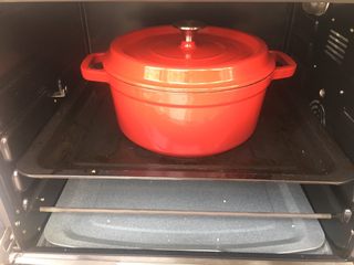 26、什蔬蒜香鸡翅,整锅放入烤箱内，200度 20分钟