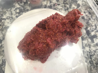 11、纯醇的覆盆子果蓉,清理出来了100g的籽。