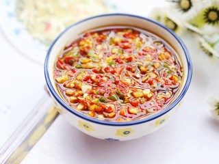 14、万能秘制辣椒油,做起来吧。