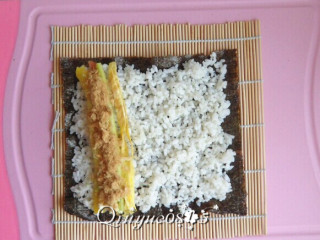 10、基础寿司,放肉松。