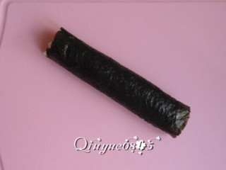 12、基础寿司,最后是卷成一卷的寿司卷了。