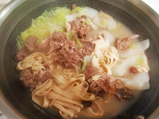 14、羊肉火锅,火锅看着不错啊