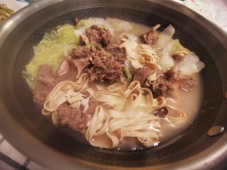 15、羊肉火锅,准备开吃了