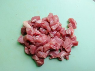 2、福鼎肉片,切小块