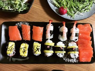 6、DIY家庭寿司刺身拼盘,开动吧