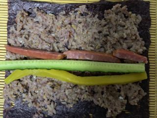 9、紫米寿司,放