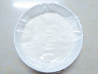 9、花样蒸饺系列（1）,封上保鲜膜静置半个小时左右！