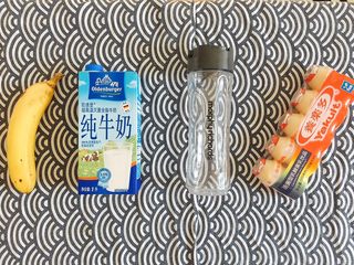 13、早餐物语|中国版寿司——粢饭团,下面我们来榨一个养乐多香蕉牛奶;