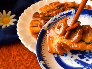 18、《蒋侍郎豆腐》,色泽油亮 鲜香可口