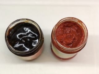 18、葱包烩儿,准备好两份酱