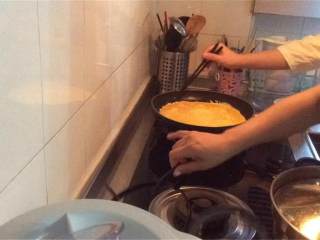 2、紫菜包饭（韩式寿司）,把所有材料都准备好。