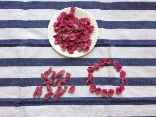 13、自制火龙果面,成品图