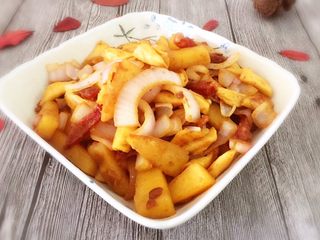 30、土豆焖猫耳朵,这盘是为自己精心制作的，今天我生日，要吃面，寓意壽面～