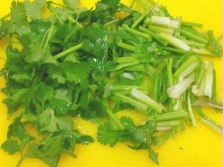 16、东北那旮沓的美食★京酱肉丝,香菜切段