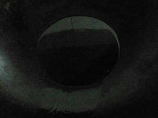 3、辣椒炒大蒜,锅内放油