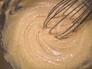 15、Fluff法式红酒啤梨塔,拌匀成面糊