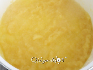 9、苹果酱,继续煮几分钟就可以了