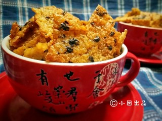 11、海苔锅巴（剩米饭的华丽转）,看电视，吃零食，生活一大乐事。