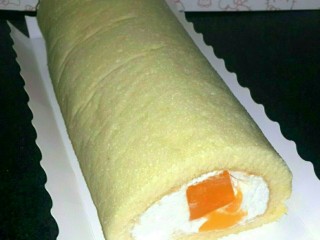 14、芒果蛋卷,取出可切片装饰