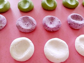 13、汤圆的花样吃法～豆腐汤圆串串,依次全部做好