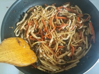 22、鱼香肉丝#,翻炒均匀