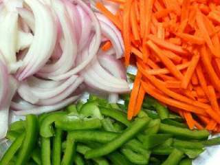 1、寿司,准备好食村。